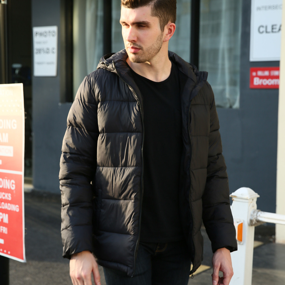 

Vogue Winter Jacket Men Wear Lightweight Cotton Padded Jacket Winter Men's Short Feather Coat, Black