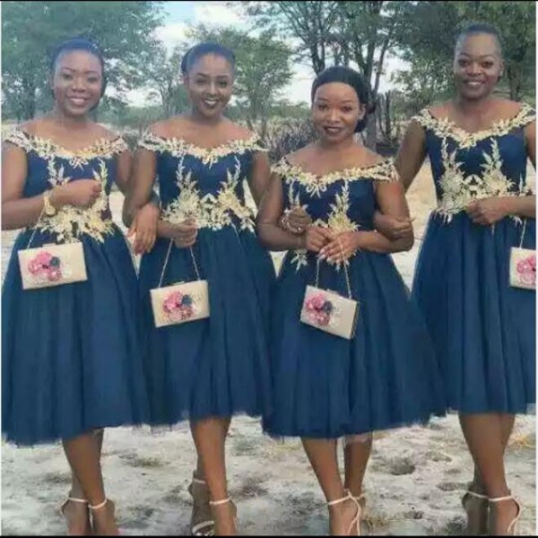 

Spring 2020 Navy Blue Bridesmaid Dresses Short Off The Shoulder Neckline A Line Tea-Length Appliqued Ladies Wedding Guest Dresses Formal