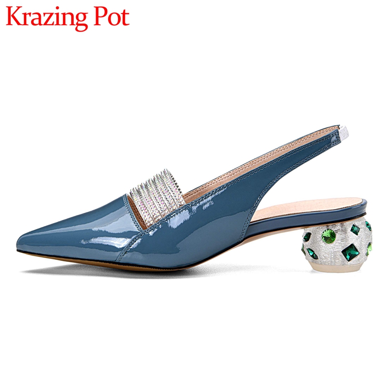 

Krazing pot 2020 summer big size shoes women cow leather pointed toe strange med heel rhinestone beauty lady fashion sandals L68, Beige