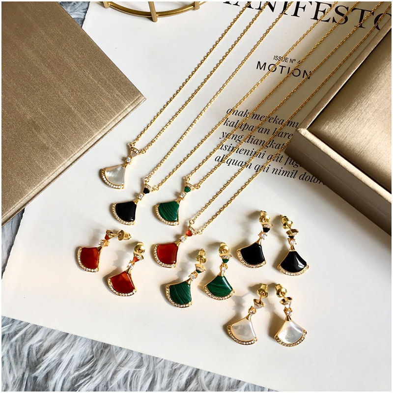 

Designer Earrings Luxury Jewelry Fashion Women Earrings Hip Hop Diamond Earings Iced Out Bling Rock Punk Wedding Gift with Stamp with Box, Golden;silver