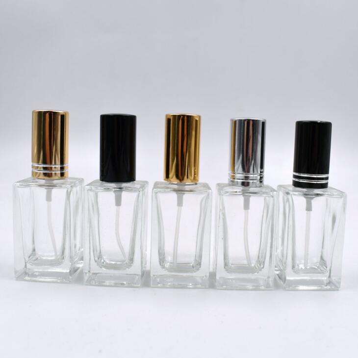 Atomiseur de parfum en verre carré de 15 ml, bouteille de parfum vide, bouchon noir argenté, flacons de pulvérisation de cosmétiques de 15 ml LX1