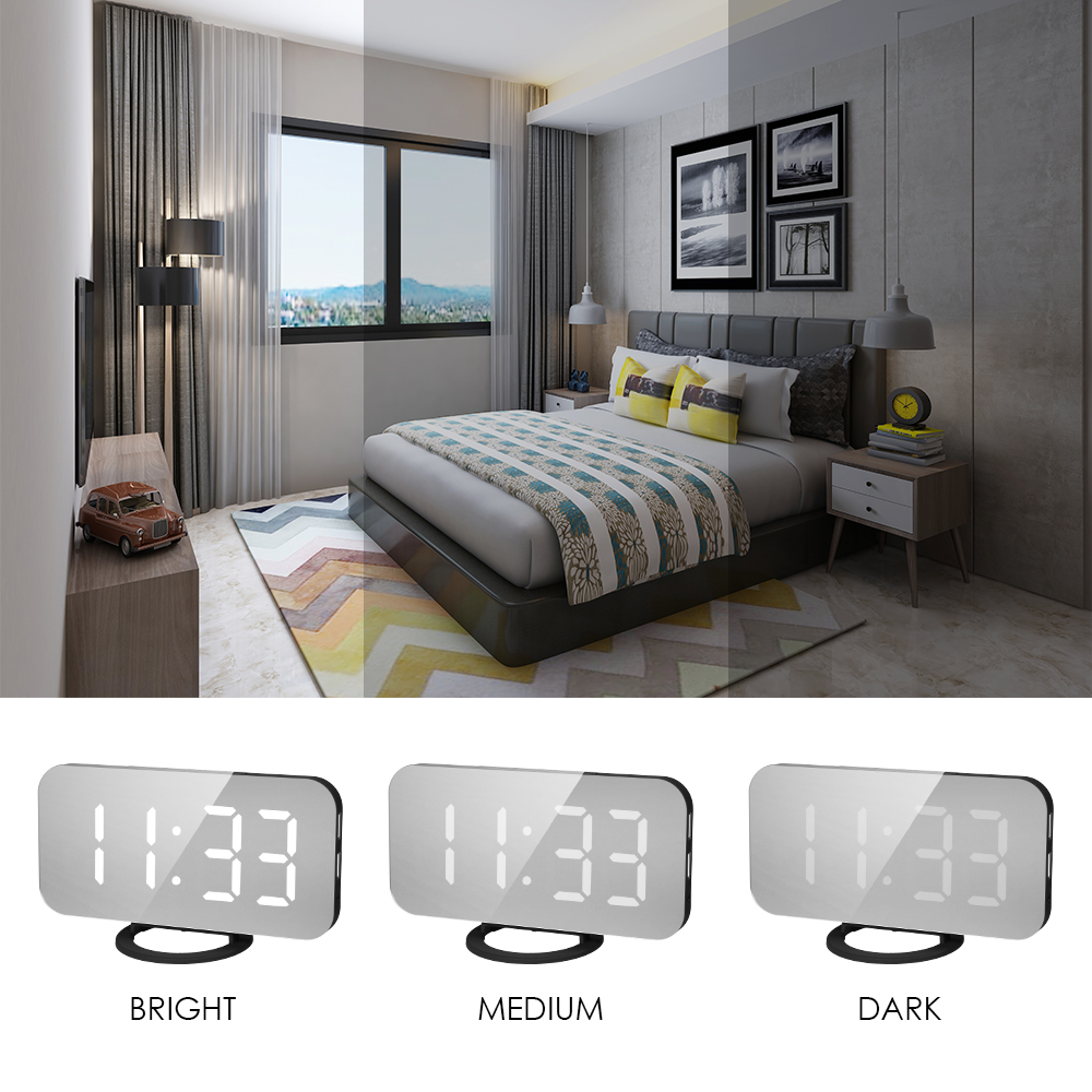 

LED Digital Alarm Clock with Font Display Mirror Surface Snooze Function Dual USB Charging Ports Alarm Clock for Bedroom Office