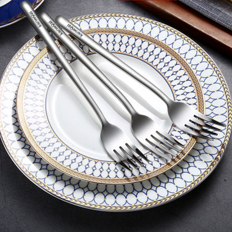 

Stainless Steel Fork Fork Western Adult Domestic Fruit Long Handle Salad Dessert Face Single Fork.