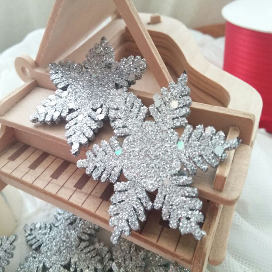 

10pcs 5cm Sliver Glitter Plastic Fake Snowflake Christmas Party Hanging Pendants New Year Xmas Tree Ornaments Window Decoration