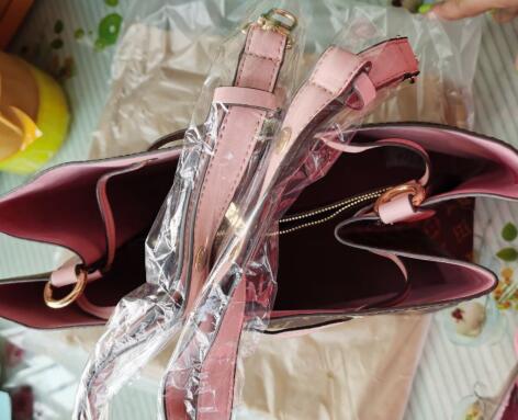 

2022 FREE esigner Famous handbags NEONOE shoulder bags Noé leather bucket bag women flower printing crossbody bag purse, Red