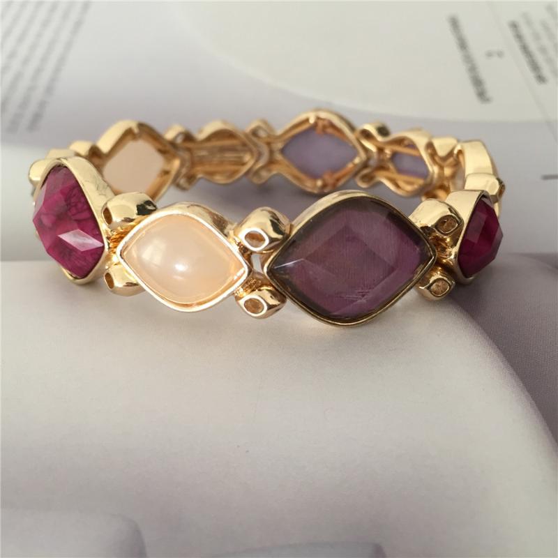 

Europe Bohemia Gold Color Plating Peach Burgundy Mix Colored Stone Strand Bracelet For Women Girl Lady Antique Elegant Jewelry