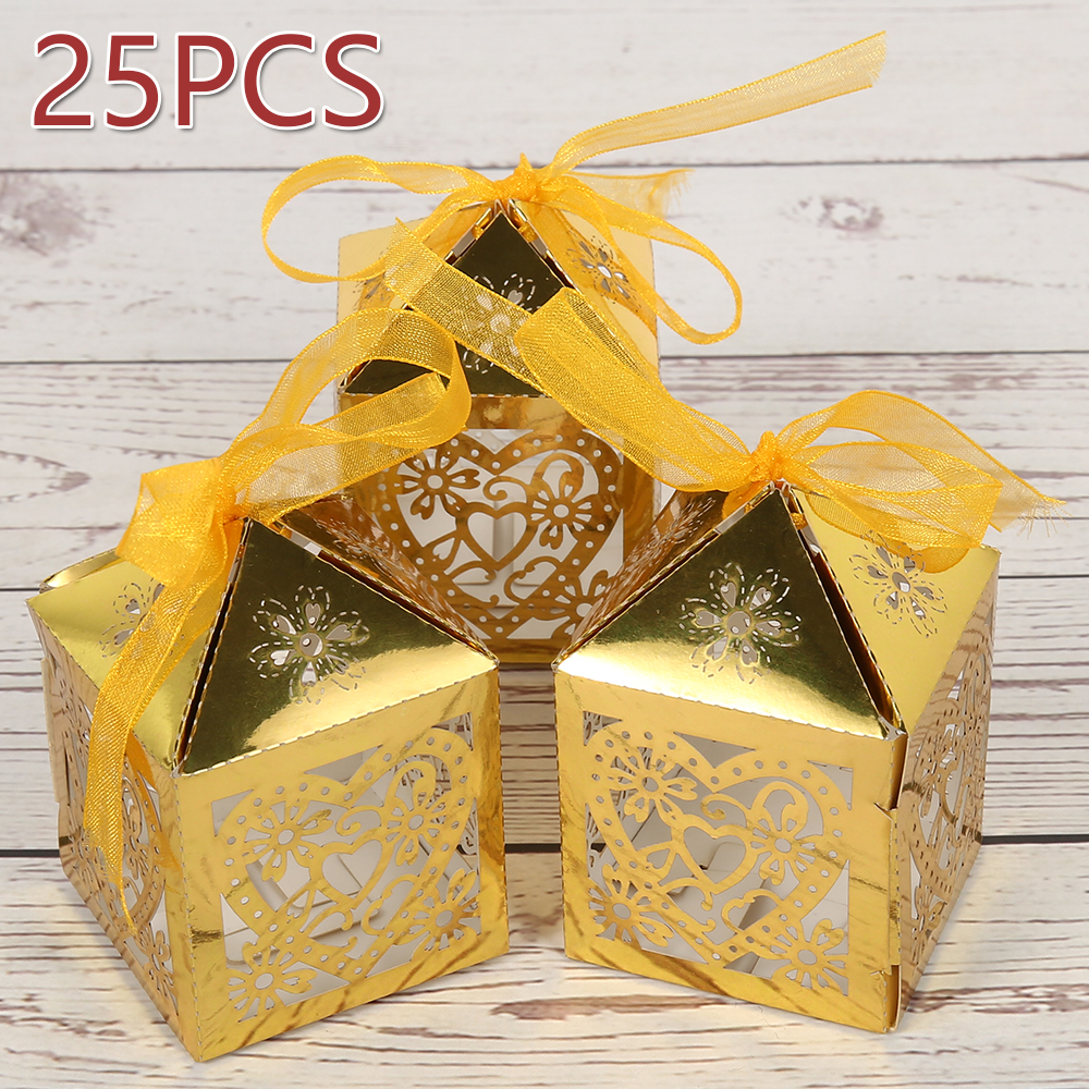 

25Pcs/set Love Heart Laser Cut Hollow Carriage Favors Gifts Candy Boxes With Ribbon Baby Shower Wedding Party Supplies