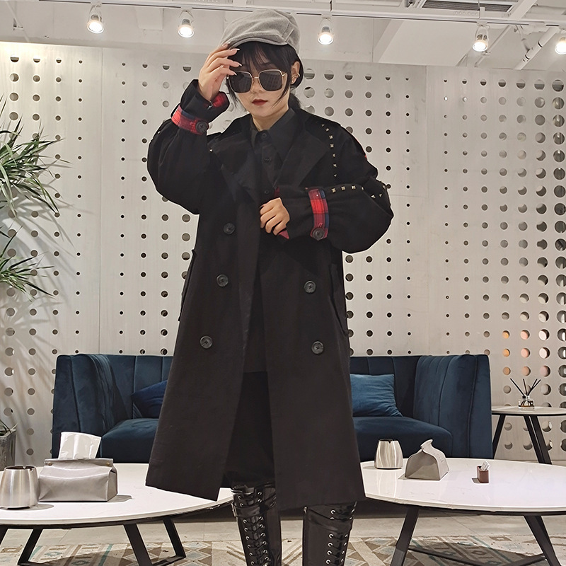 

The new 2020 spring han edition tooling long coat dust coat female lapel nail bead of printing belt, Black