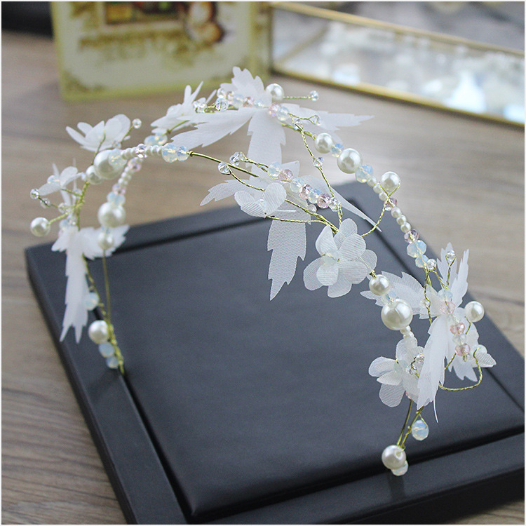 

Girl Full Dress Accessories White Yarn Pearl Torsional Beads Hair Hoop Headwear Wedding Stage Accessories
