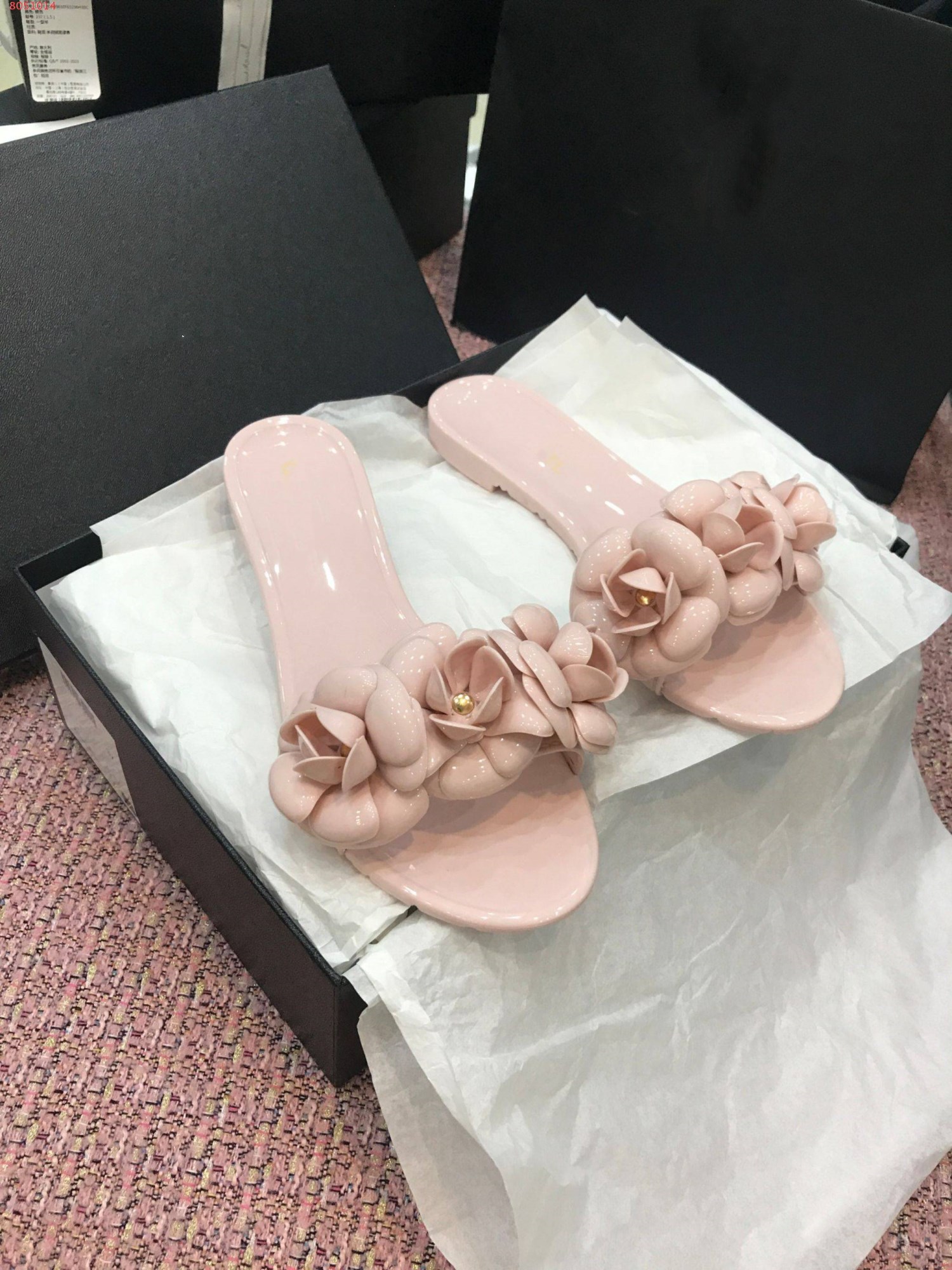 non slip pool sandals