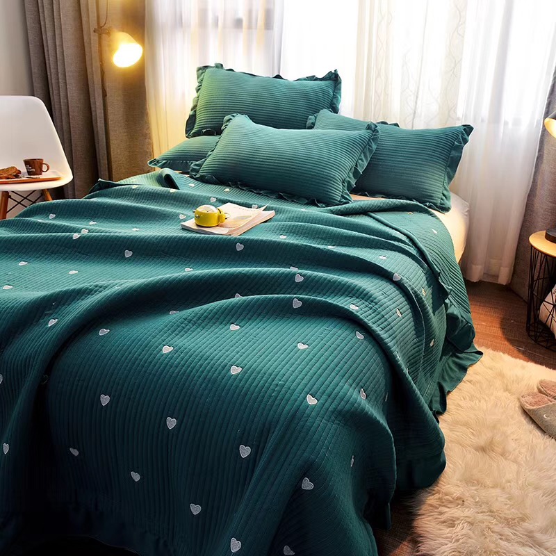 

Free shipping 3pcs washed cotton solid color turquoise embroidery patchwork quilt bedspread  queen king size bed cover