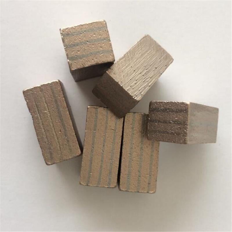 

DS10 Limestone Cutting Tools Fast Cutting Segments D2000mm Diamond Segments for Limestone 24*11.0*12mm One Set 128PCS