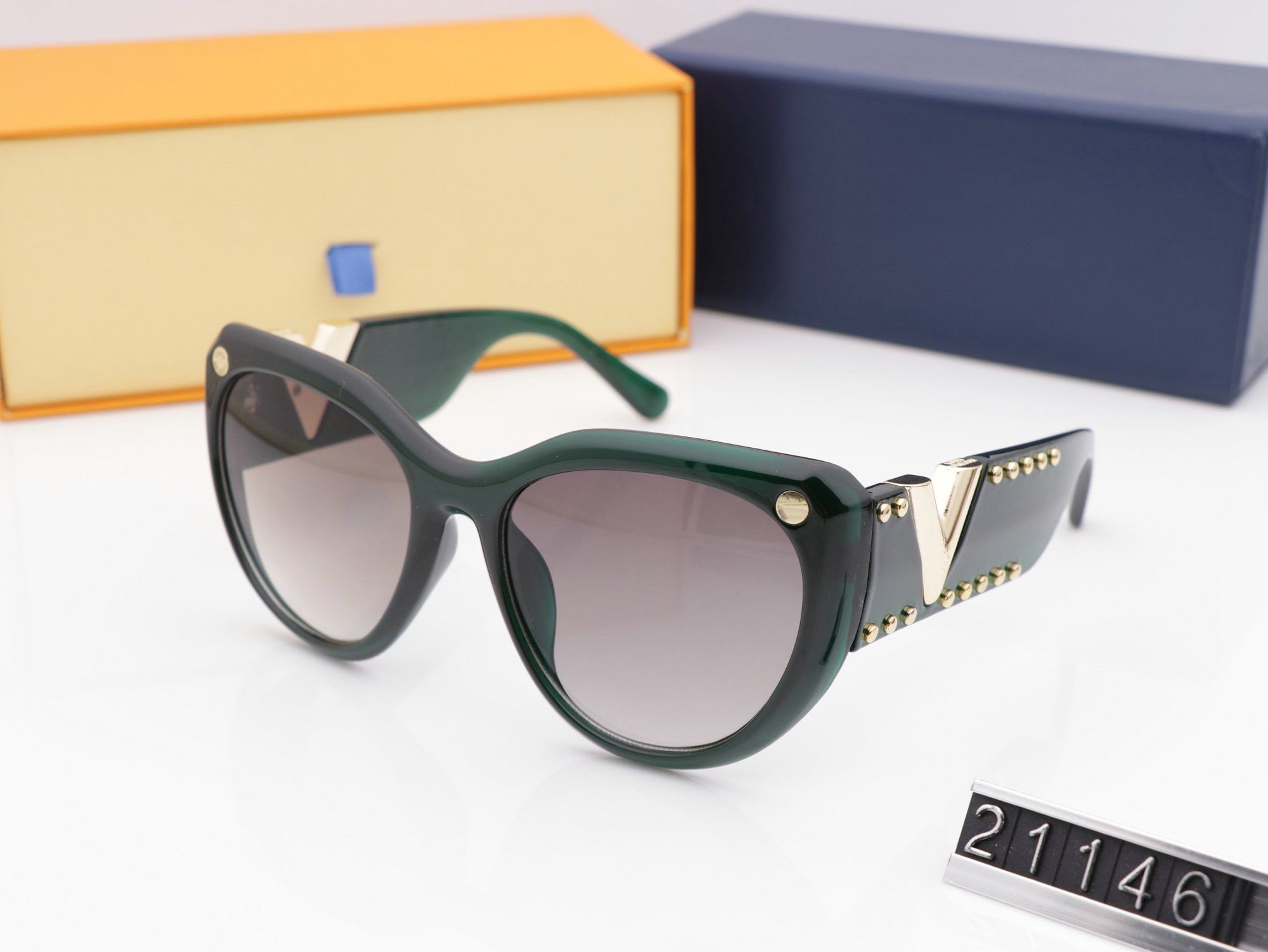 

2020 latest selling popular fashion men /women designer sunglasses square plate metal combination frame top quality anti-UV400 lens with box