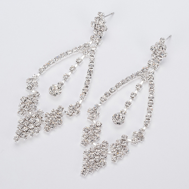 

Rhinestone Claw Chain Ear Nail Earrings Exaggeration Bride Assembling Decorate