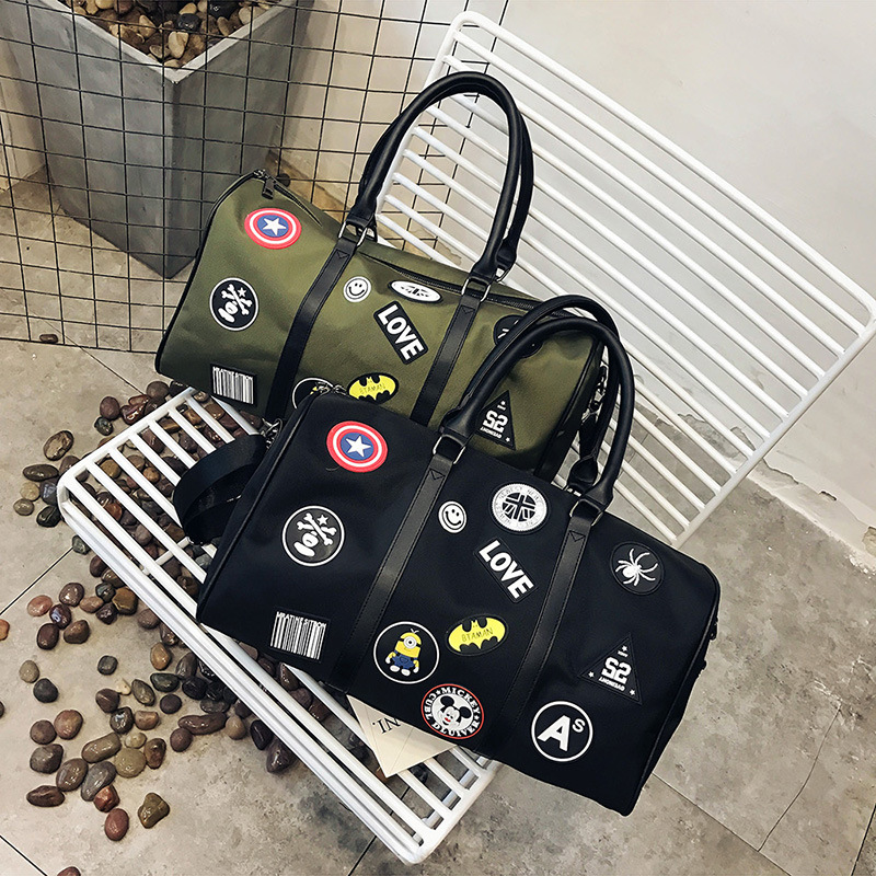 

Fashion Trendy Men's Crossbody Travel Bag Personalized Graffiti Badge Oxford Sports Bag Waterproof Luggage Yoga Fitness, Black