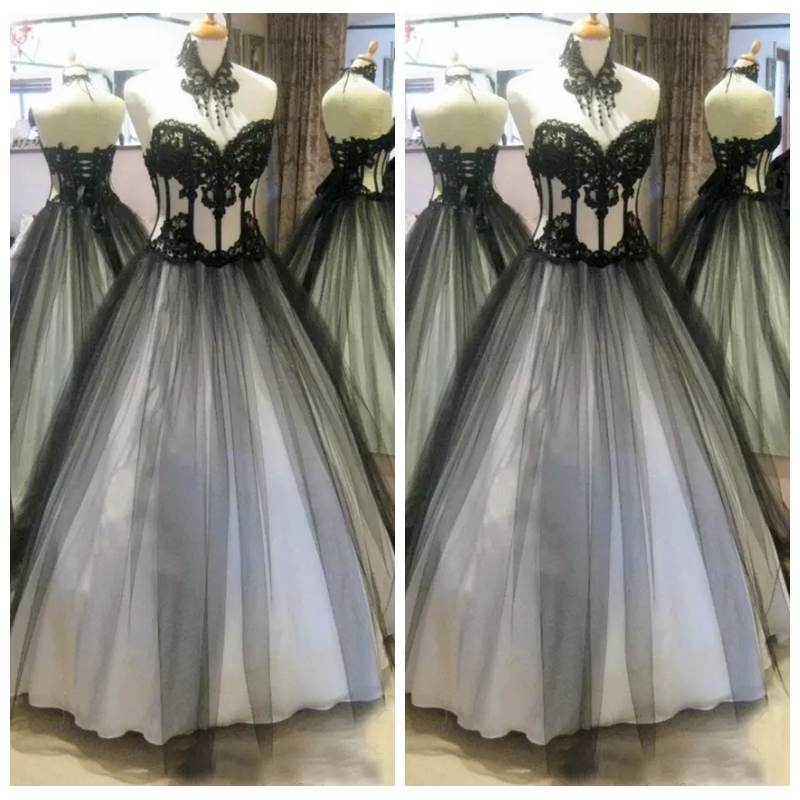 

2019 Black Gothic Wedding Dresses Lace Appliques A-Line Bridal Gowns Custom Lace Up Back Floor Length Vestidos De Marriage Plus Size, White