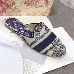 

Summer Sandals fashion woman slippers Leather Letters Baotou slippers Lazy Flat shoes Hotel Flip flops Large size 35-41-42, Red