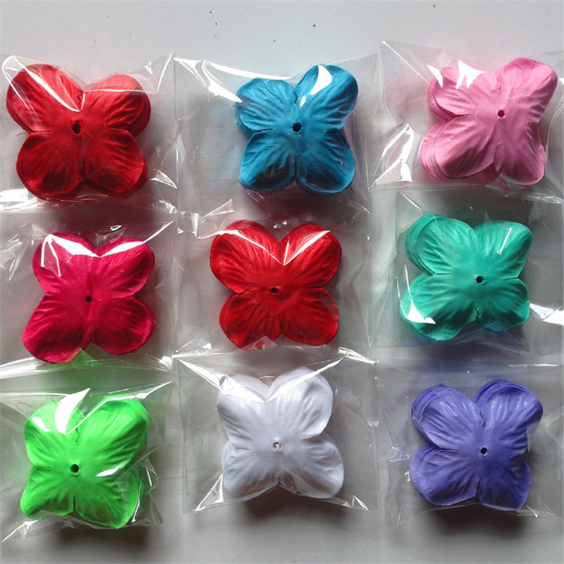 

300Pcs 4.5cm Artificial Rose Flower Petal Silk Cherry Blossom Petals Flower Home Garden Wedding Event Party Decoration Supplies, White