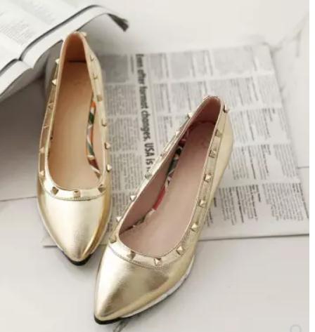 

2018 rivet Women's shoes in Spring and Autumn with New style Slope heel pointed end, Pink