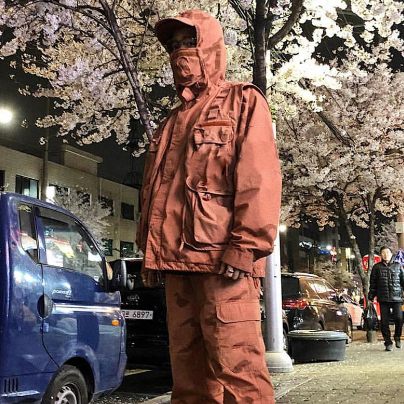 19FW Masque anti-émeute Vêtements tactiques Camo Mountain Parka Veste coupe-vent en plein air Hommes Femmes Manteau Street Casual Sport Veste de