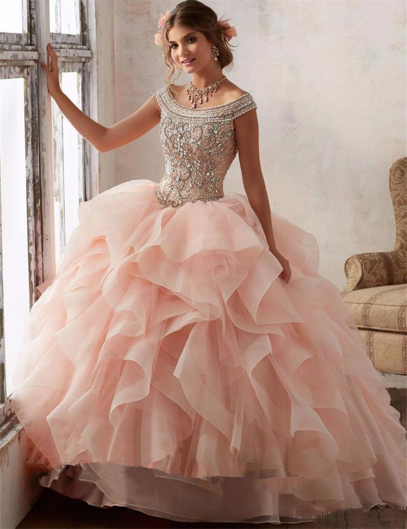 

Sexy Crystal Ball Gown Quinceanera Dresses 2018 With Beading Sweet 16 Dresses For 15 Years Vestidos De 15 Anos Custom Made, White