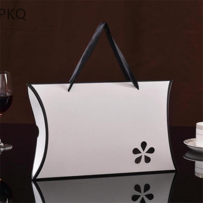 

12pcs 32*20*5.5CM Pillow shape large cardboard box gift box black/white/red/orange pastry packaging bag wedding favor gifts