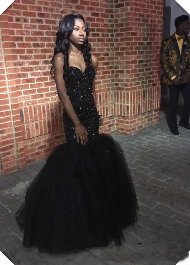 black fitted mermaid dress