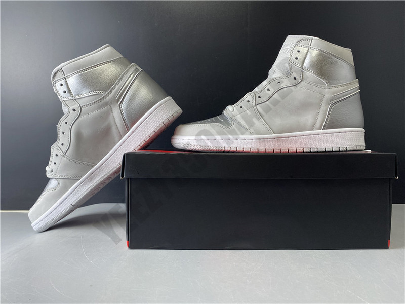 2019 1 1s Japon Chaussures de basket-ball en cuir verni Designer supérieur Nouvelle mode Baskets pour hommes Baskets de sport DC1788-029 Taille 4