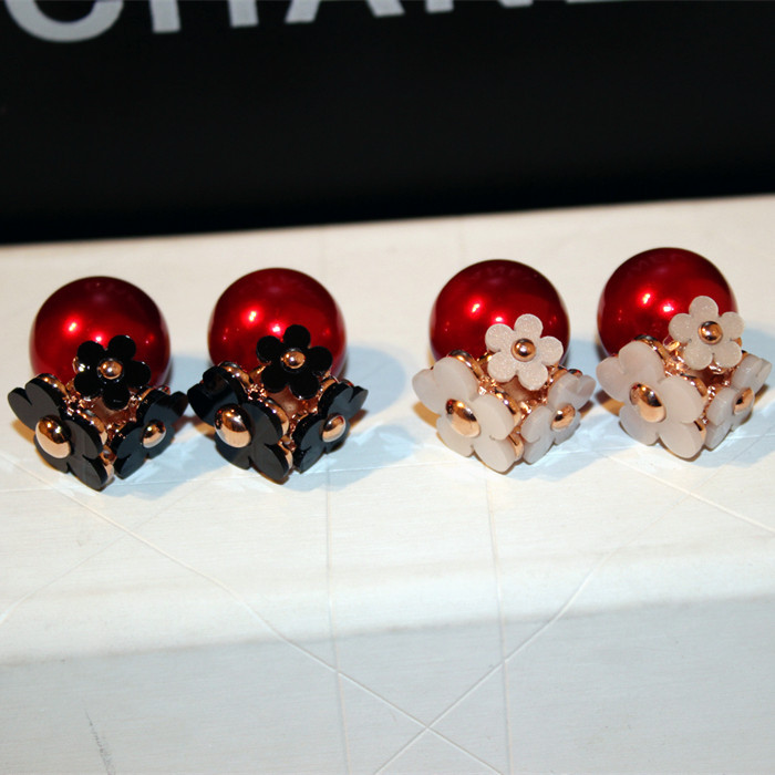 

New fashion unique luxury designer double sided beautiful flower pearl elegant stud earrings for woman girls, Golden;silver