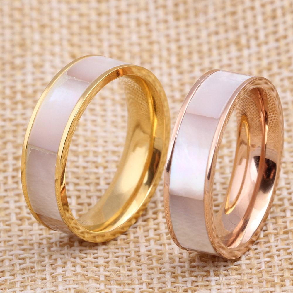 

Women Band Rings Jewelry Fashion Brief High Quality Shell Stainless Steel Rings Wholesale 18K Gold Plated Titanium Steel Circle Rings LR094