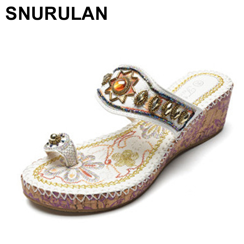 

SNURULAN Fashion ethnic flower women platform thongs crystal wedges Med outdoor slippers summer PU ladies shoes, Black
