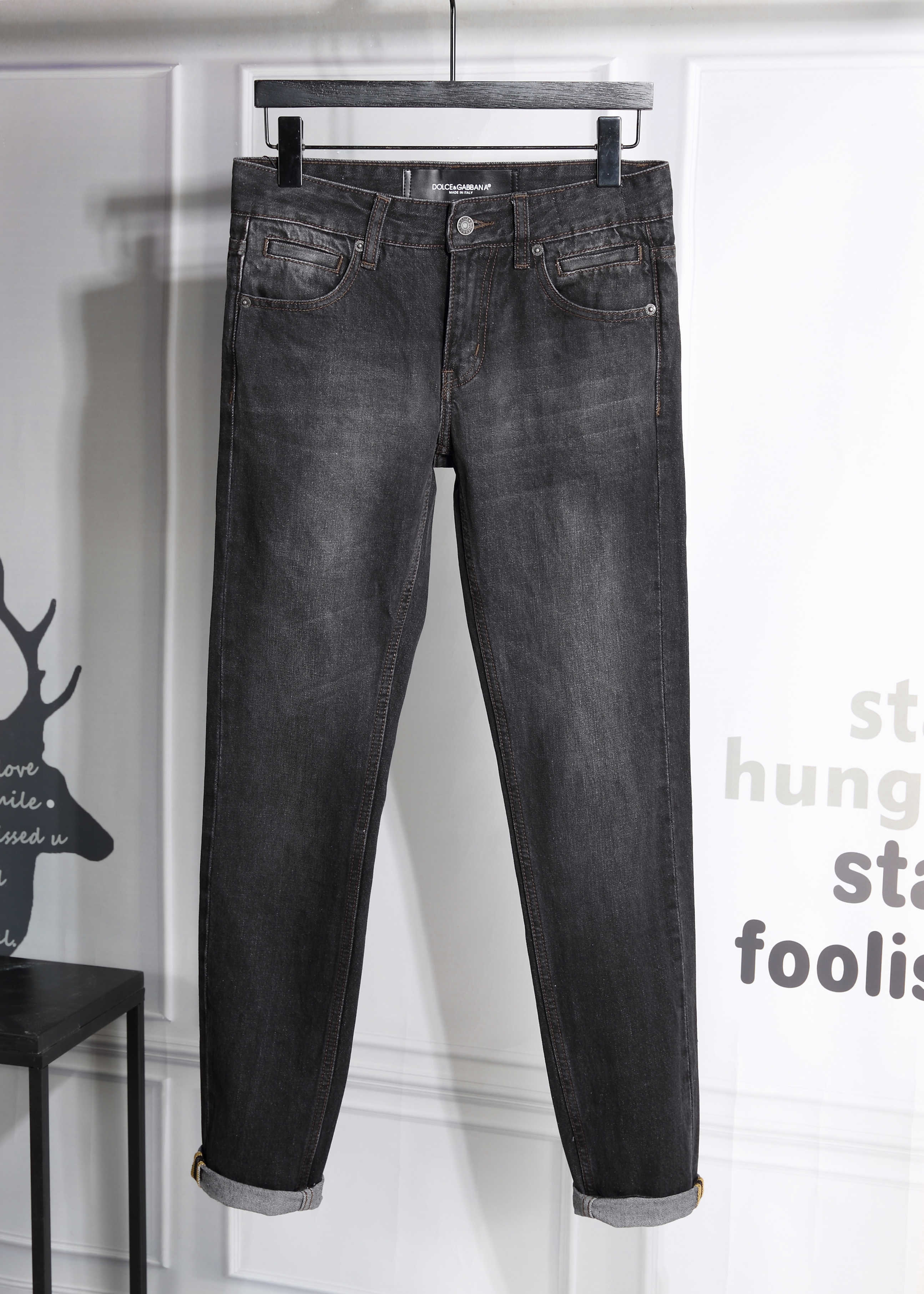 2019 nueva marca de moda para hombre ropa lavada vaqueros casuales Pantalones Agujeros de moda Pantalones Italia palma para hombre pantalones hombre ropa