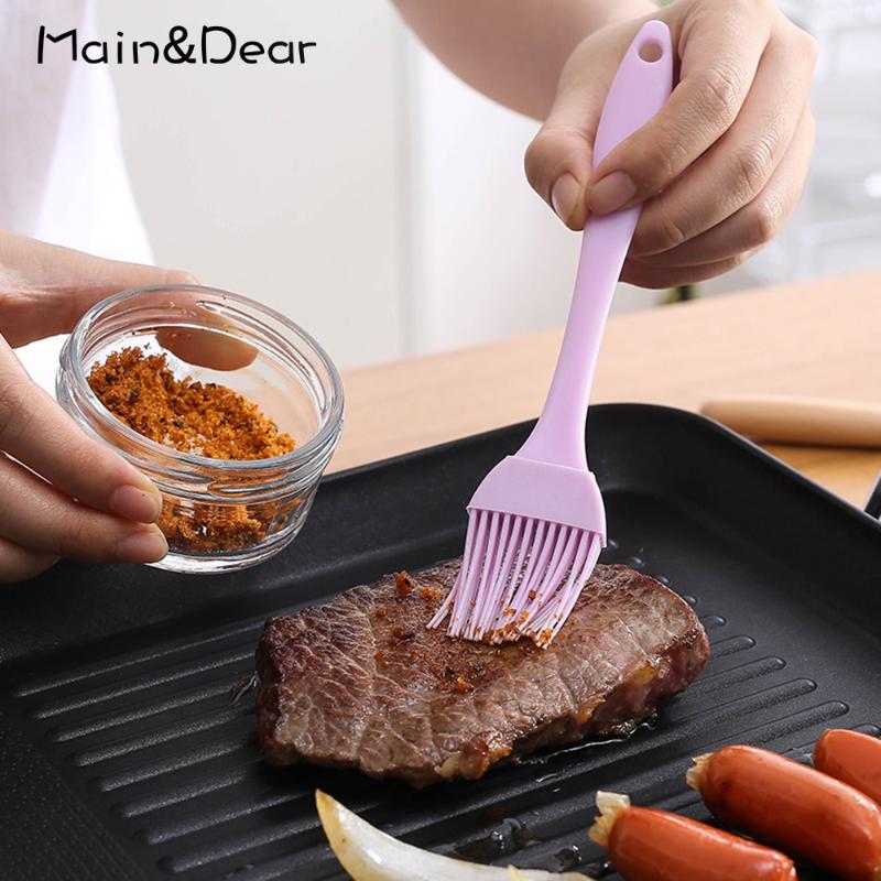 

Silicone Oil Bottle With Brush 1 Pcs Portable Baking BBQ Basting Brush Pastry Oil Barbecue Tool Gadgets Kitchen Tools BBQ, 1pcs random color