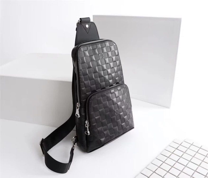 

2019 new famous brand handbag ladies bag designer pockets men belt bag ladies brand chest bag, Black