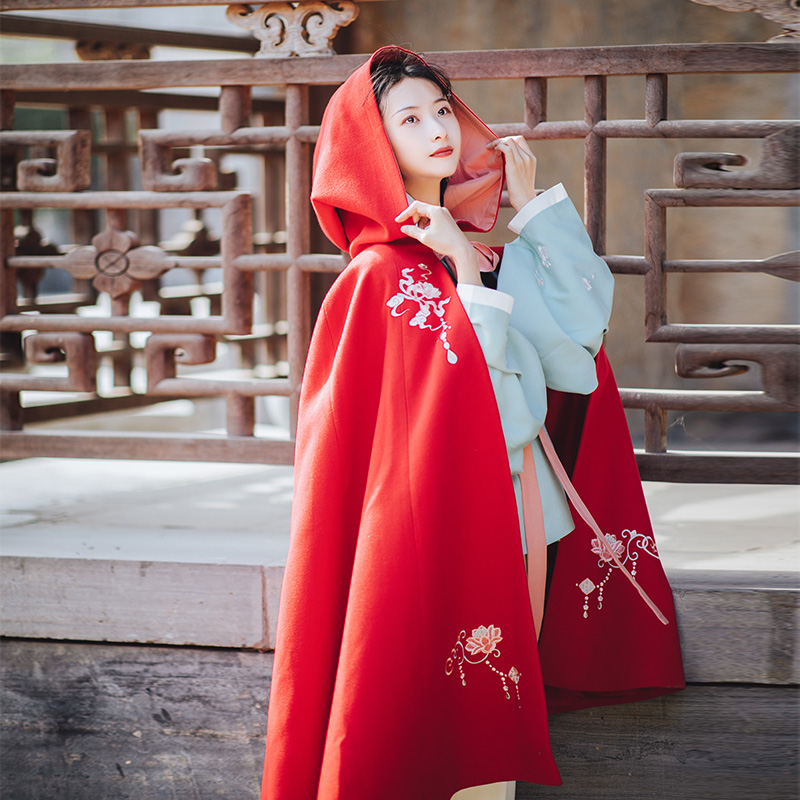 

Women Hanfu Cloak Chinese Ancient Traditional Red Embroidered Hooded Cape Cloak Women New Year Costume For Lady DWY3718, As picture