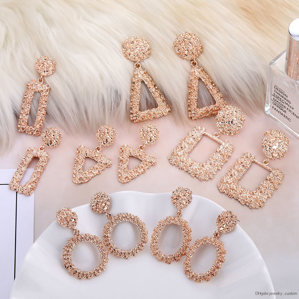 

Fashion Geometric Rose Gold Hanging Earrings Female Models New Brincos Hollow Metal Charm Earrings Jewelry Christmas Gift