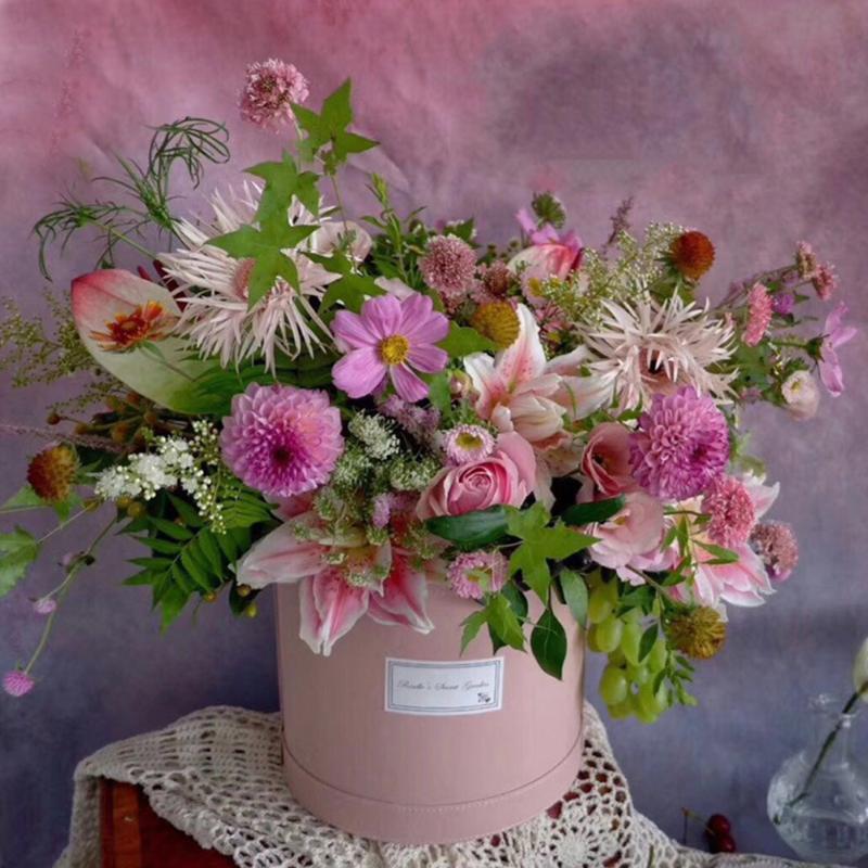 

Flower Shop Household Round Leather Flowers Gift Box Packaging Wedding Flowers Storage Box Packaging Gift Bag Flower