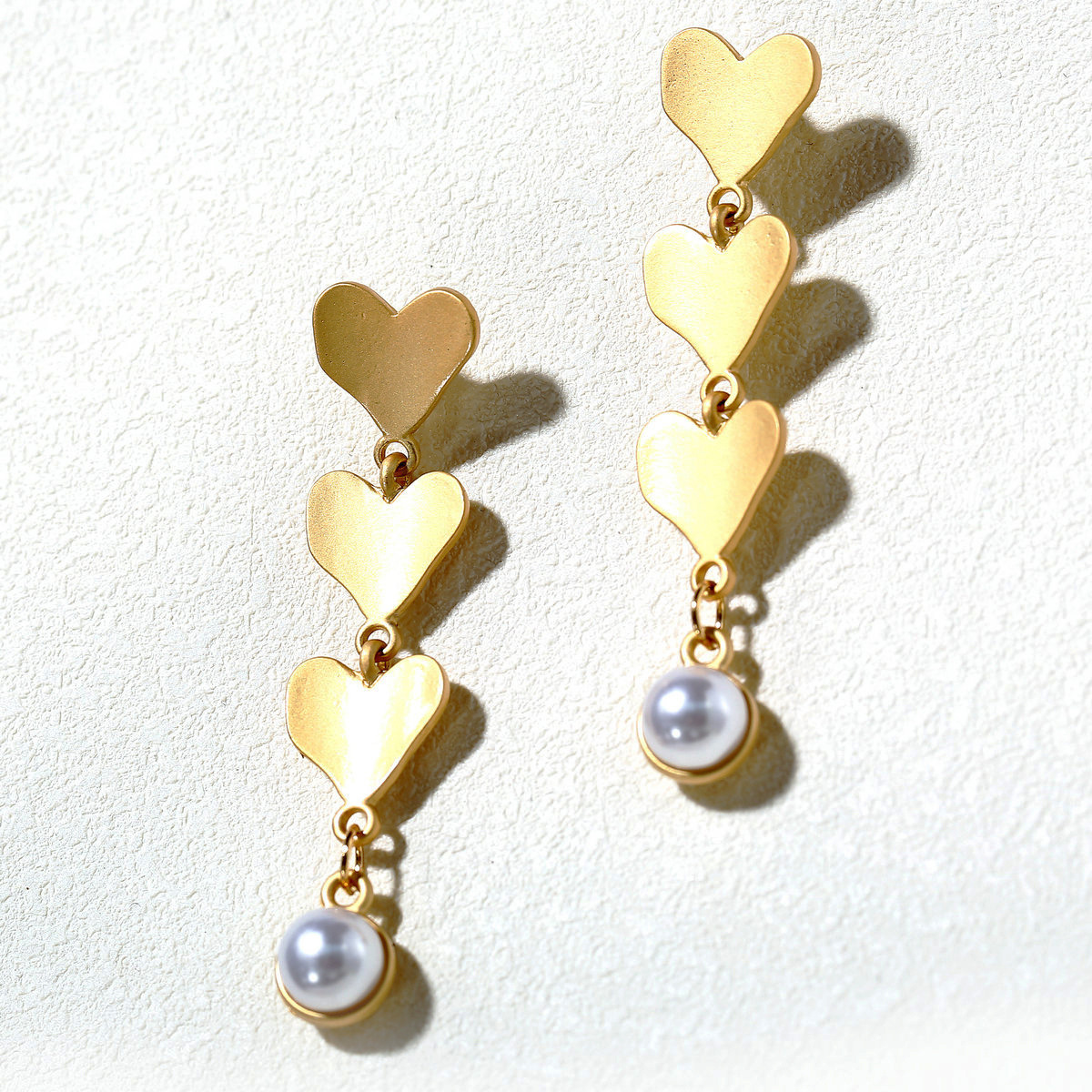 

Earrings Originality Baroque Wind Pearl Love Ear Pendant Nail Concise Earring Product