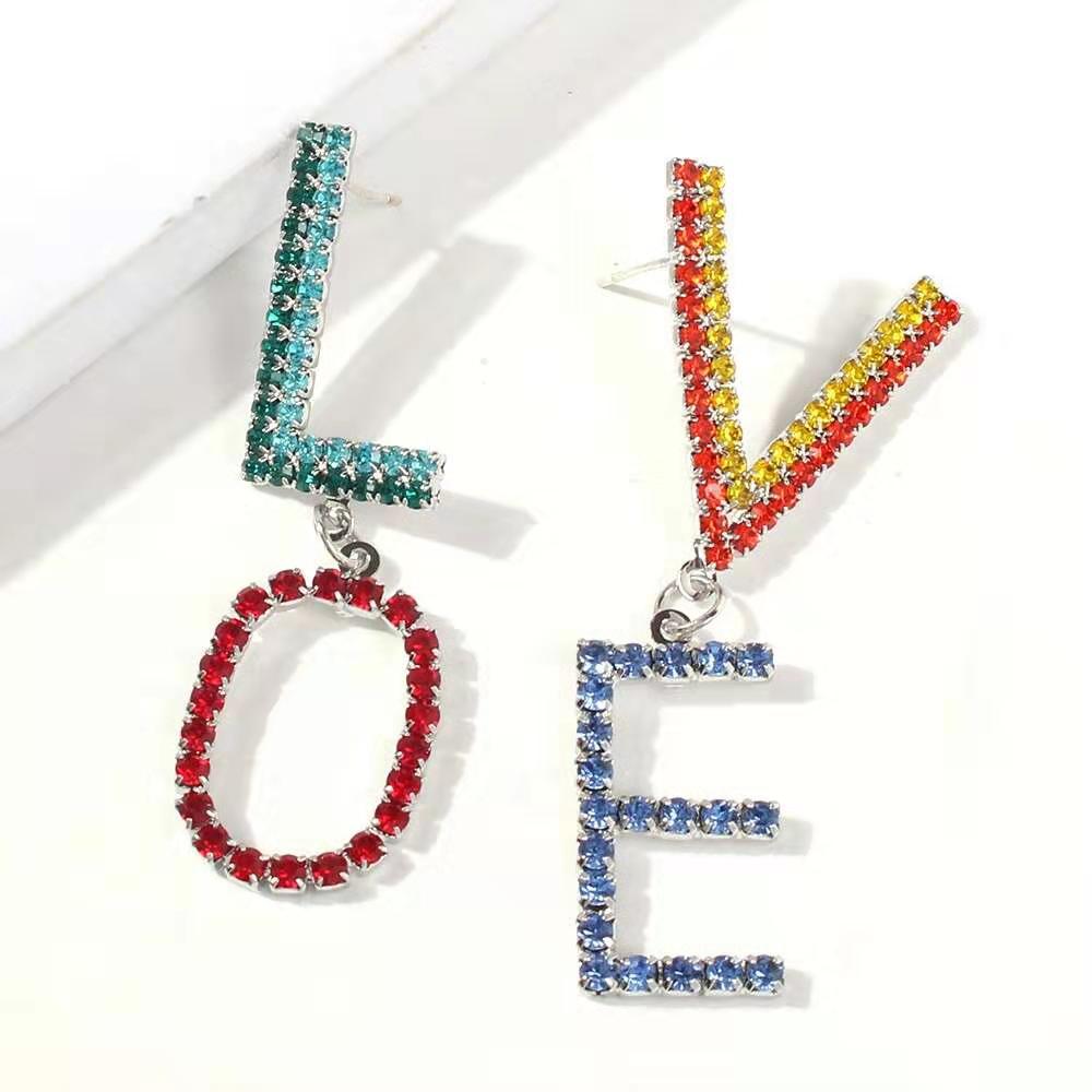 

Wholesale- colorful LOVE dangle earrings for women luxury designer bling diamond letters pendant earrings statement lovers gf birthday gift