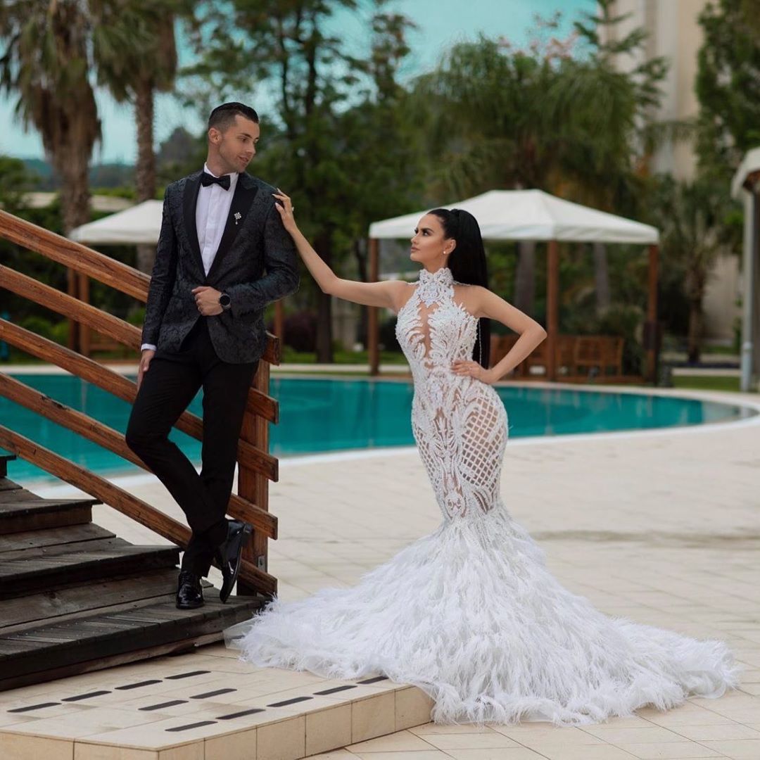 

Modest Illusion Bodice Mermaid Feather Wedding Dresses High Neck Hollow Back Appliques Beading Wedding Dress Luxury Arabic Dubai Bridal Gown, Champagne