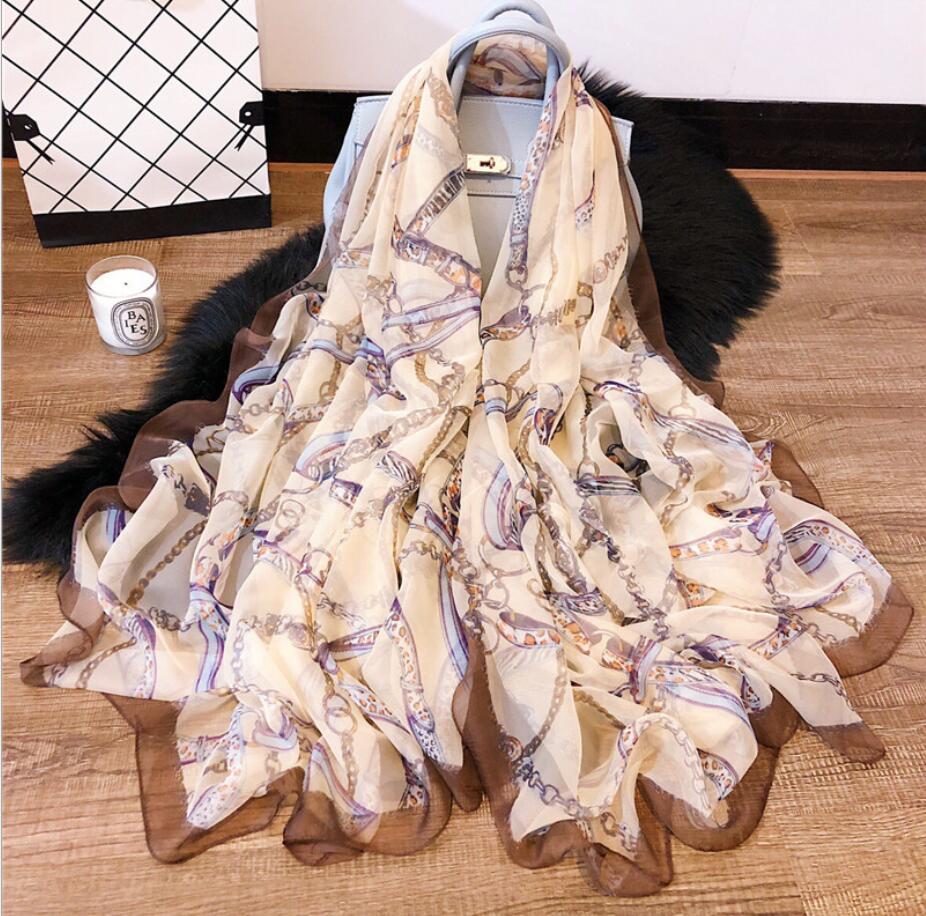 

Wholesale- Floral Ring Wrap Letter Shawl Pashmina Check Scarves Nuevo chal mujeres do bu moda invierno grueso suave playa estola bandana