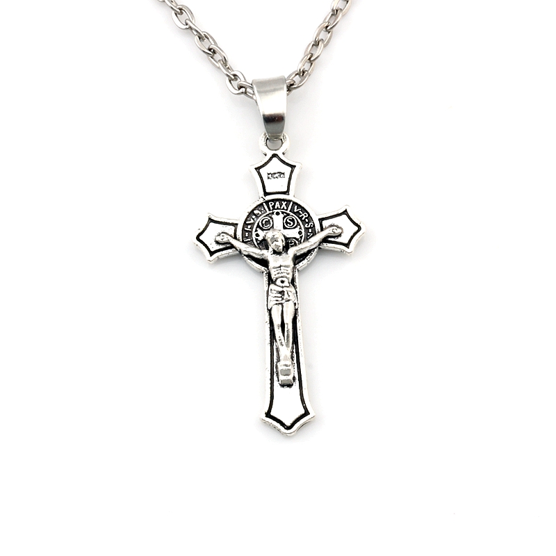 

50Pcs Benedict Medal Jesus Christ Cross Charms Pendant Necklaces For Male Jewelry Creative Personality Religious Christian Gift A-581d