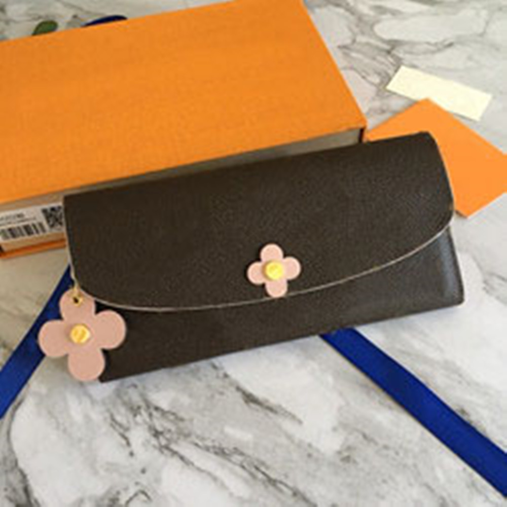 

High end customized European and American classic leisure fashion handbag Single Shoulder Messenger portable mini leather bag C026, Subject to the figure