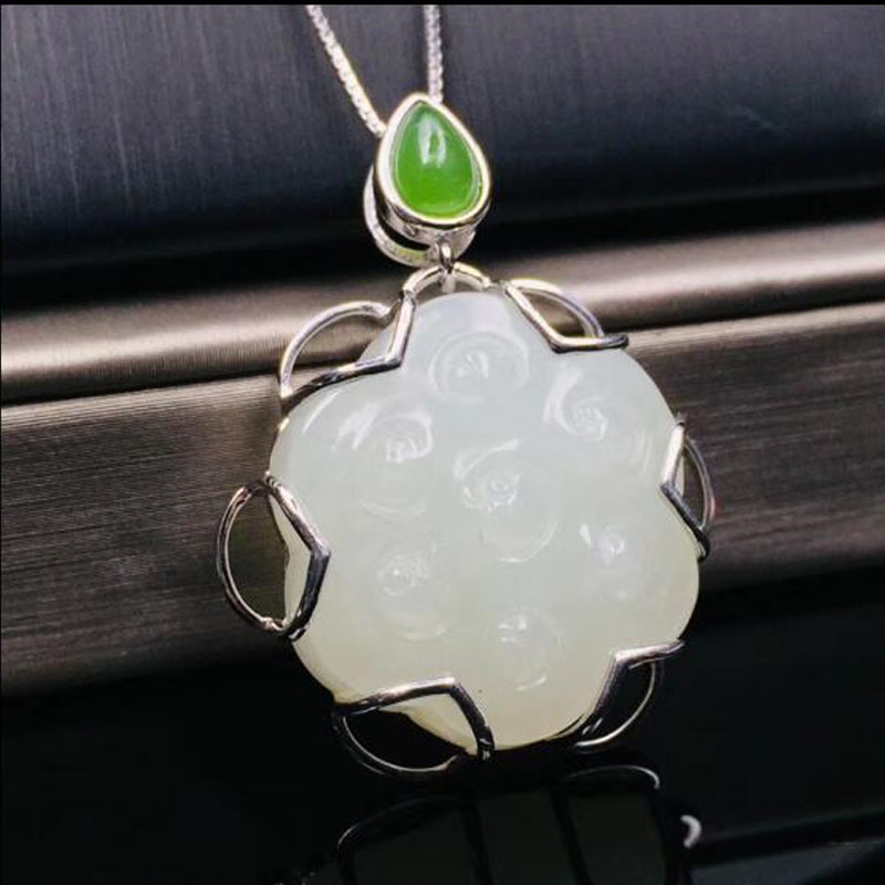 Chinois Natural HeTIan Jade Balle Collier Pendentif Charme Bijoux Lucky amulet