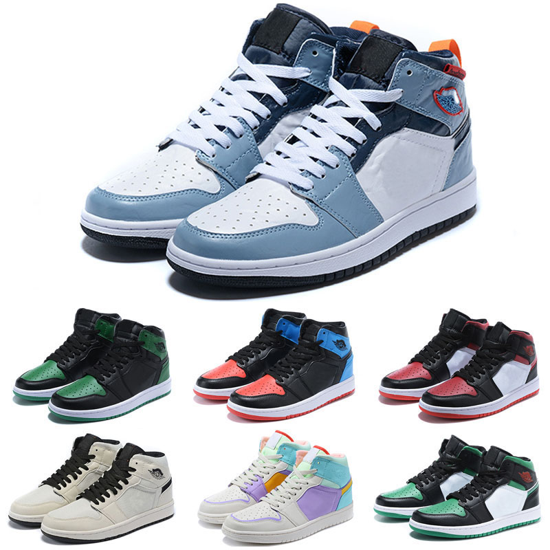 

2020 New Jumpman 1 OG Mens Basketball Shoes Top Quality Banned Bred Triple Black White Blue TOP 1s Sport Sneakers