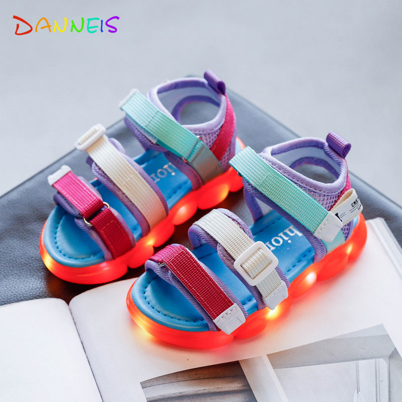 

2020 Summer New Color Children Sandals Girls Soft Bottom Beach Shoes Boys Fashion Hollow LED Light Shoes Casual Toddlers Slipper, Green