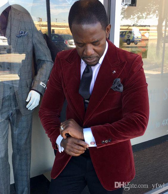 

Classic Velveteen tuxedos groom wedding men suits mens wedding suits tuxedo costumes de smoking pour hommes men(Jacket+Pants+Tie) 34, Same as image