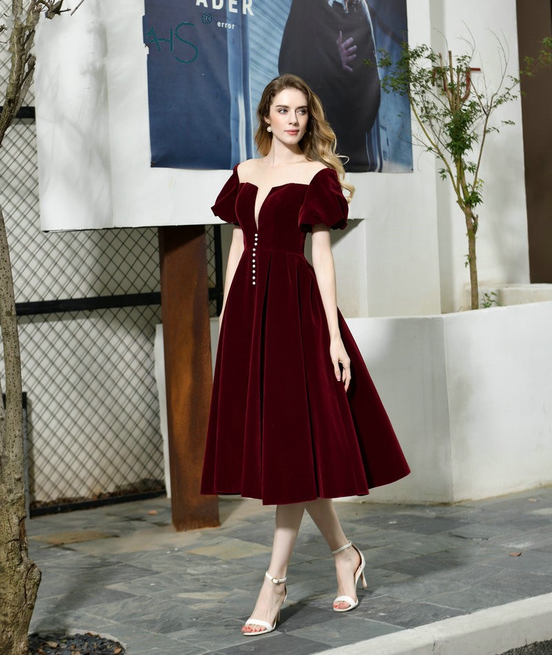 

Vintage Puff Short Sleeve Party Cocktail Dresses 2020 Square Open Back Burgundy Velvet Winter Evening Party Gowns robes de soirée Formal, Champagne