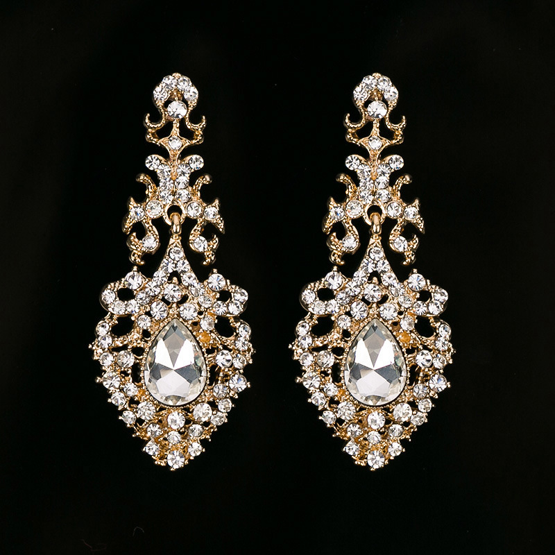 

Directly Sell Crystal Diamond Exquisite Earrings Popular Earring Ornaments