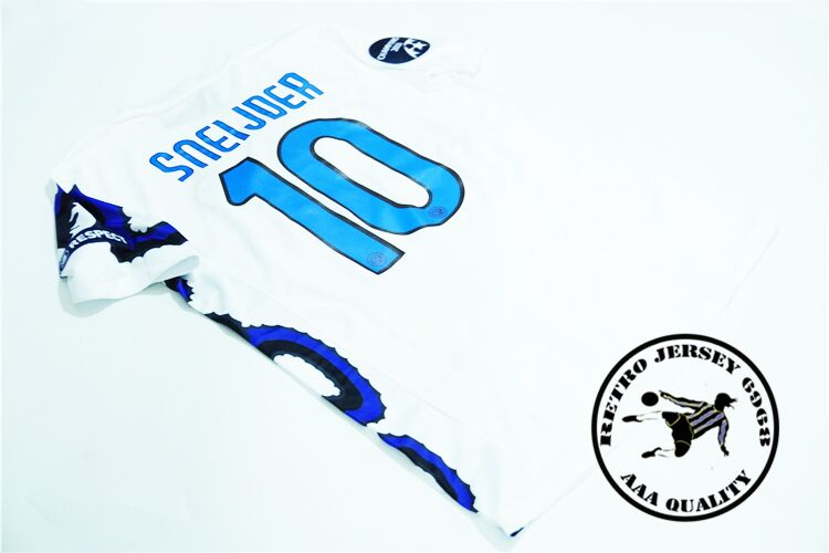 

Free shipping 2010-11 milito #22 sneijder #10 eto'o #9 j.zanetti #4 old soccer jersey, Away white